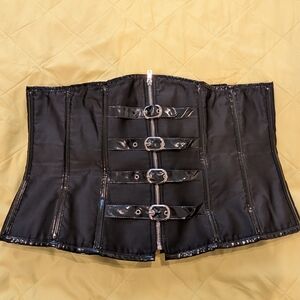BLACK UNDER BUST CORSET WITH BUCKLES